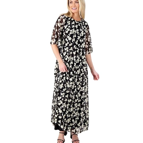 GIRL WITH CURVES Dresses & Skirts - Girl With Curves Petite Mesh Flutter Sleeve Maxi Dress Black Floral NWOT Size LP